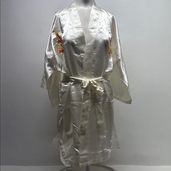 Bath Robe Belted Pockets Satin Silky Hand Embroidered Dragon Asian Ivory New XL - Picture 4 of 8